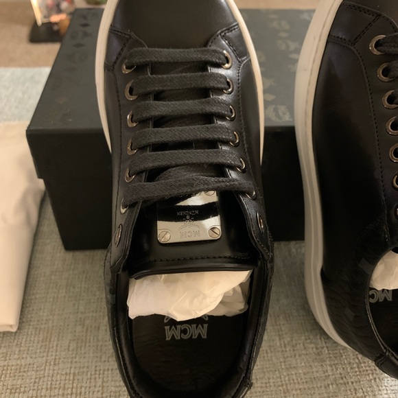Authentic Black MCM sneakers - Picture 5 of 6